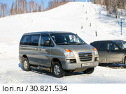 Hyundai Starex (2009 год). Редакционное фото, фотограф Art Konovalov / Фотобанк Лори
