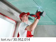 gypsum suspended ceiling construction work. Стоковое фото, фотограф Дмитрий Калиновский / Фотобанк Лори