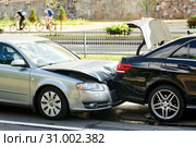 car crash accident on street. damaged automobiles. Стоковое фото, фотограф Дмитрий Калиновский / Фотобанк Лори
