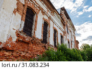 Sights of the Saratov region. Historical building in the Volga region of Russia 19th century 1872 year. A series of photographs of an old abandoned ruined church of the Church of St. Michael the Archangel in the village of Loh (2019 год). Стоковое фото, фотограф Светлана Евграфова / Фотобанк Лори