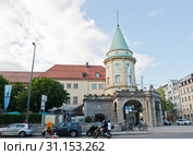 Лёвенбройкеллер (Löwenbräukeller) - пивной зал пивоварни Löwenbräu в Мюнхене. Германия (2019 год). Редакционное фото, фотограф E. O. / Фотобанк Лори