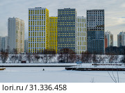 Московская область, Химки,современные жилые дома по улице Совхозная, 17 (2019 год). Стоковое фото, фотограф glokaya_kuzdra / Фотобанк Лори