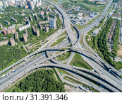 Транспортная развязка на автомагистрали "М11" Москва-Санкт-Петербург. Стоковое фото, фотограф glokaya_kuzdra / Фотобанк Лори