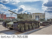 Тяжёлый танк КВ-1 («Клим Ворошилов») образца 1939 года на открытой площадке музея военной техники «Боевая слава Урала». Верхняя Пышма. Свердловская область (2019 год). Редакционное фото, фотограф Сергей Афанасьев / Фотобанк Лори