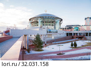 Moscow, Russia - 02/27/2019: Sights of Moscow - Moscow International House of Music (MMDM), cultural institution, philharmonic center. City landscape. Стоковое фото, фотограф Светлана Евграфова / Фотобанк Лори