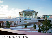 Moscow, Russia - 02/27/2019: Sights of Moscow - Moscow International House of Music (MMDM), cultural institution, philharmonic center. City landscape. Стоковое фото, фотограф Светлана Евграфова / Фотобанк Лори