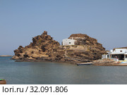 Бухта в заливе Кала Мескида (Cala Mesquida). Маон, Менорка, Испания (2019 год). Стоковое фото, фотограф Вадим Хомяков / Фотобанк Лори