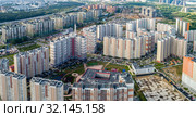 Московская область, современный жилой комплекс "Мортонград-Путилково" (2019 год). Редакционное фото, фотограф glokaya_kuzdra / Фотобанк Лори