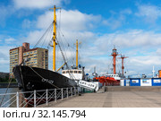 Рыболовецкий траулер СРТ-129, плавучий маяк "Ирбенский". Музей мирового океана. Калининград (2018 год). Редакционное фото, фотограф Александр Щепин / Фотобанк Лори