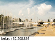 Екатеринбург . Плотина городского пруда в историческом сквере . Редакционное фото, фотограф Сергеев Валерий / Фотобанк Лори