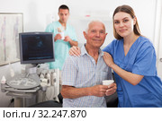 Portrait of USG doctor with patient. Стоковое фото, фотограф Яков Филимонов / Фотобанк Лори
