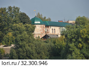 «Старый» корпус Спасо-Вифанской духовной семинарии. Птицеградская улица, 15. Поселок Птицеград. Сергиев Посад. Московская область (2014 год). Стоковое фото, фотограф lana1501 / Фотобанк Лори
