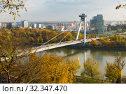 Bridge SNP, Bratislava (2017 год). Редакционное фото, фотограф Яков Филимонов / Фотобанк Лори