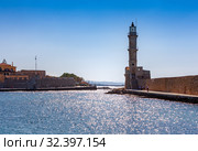 Old Venetian lighthouse in Chania on the island of Crete, Greece (2019 год). Стоковое фото, фотограф photoff / Фотобанк Лори