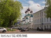 Ярославль, площадь Челюскинцев, Кирилло-Афанасьевский монастырь (2019 год). Редакционное фото, фотограф Юлия Бабкина / Фотобанк Лори