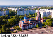 Aerial view of Orekhovo-Zuyevo with Cathedral of Nativity of Blessed Virgin (2019 год). Стоковое фото, фотограф Яков Филимонов / Фотобанк Лори