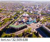 Aerial view of city of Kursk with bulidings and church (2019 год). Стоковое фото, фотограф Яков Филимонов / Фотобанк Лори