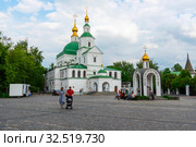 Храм Святых отцов семи Вселенских соборов. Надкладезная часовня.  Данилов монастырь. Москва (2019 год). Редакционное фото, фотограф Александр Щепин / Фотобанк Лори