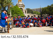 Group of people dressed as trabucaires on National Day of Catalonia (2018 год). Стоковое фото, фотограф Яков Филимонов / Фотобанк Лори