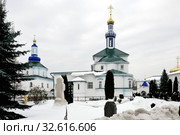 Церковь в честь Святых Отцев в Синае и Раифе избиенных.  Раифский Богородицкий мужской монастырь. Татарстан (2018 год). Редакционное фото, фотограф stargal / Фотобанк Лори