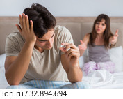 Man suffering from impotency with pill. Стоковое фото, фотограф Elnur / Фотобанк Лори