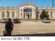 railway station. Kerch, Crimea (2019 год). Редакционное фото, фотограф Владимир Арсентьев / Фотобанк Лори