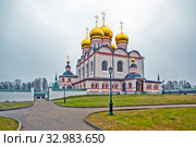 Успенский собор. Валдайский Иверский монастырь. Новгородская область. Валдайский район. Остров Сельвицкий (2019 год). Стоковое фото, фотограф Сергей Афанасьев / Фотобанк Лори