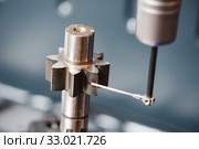 three dimension coordinate cogwheel measuring with sensor. Стоковое фото, фотограф Дмитрий Калиновский / Фотобанк Лори