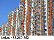 Семнадцатиэтажный четырехподъездный панельный жилой дом, 2009 года постройки (серия П-44Т). Улица Яблочкова, 18. Бутырский район. Город Москва (2015 год). Редакционное фото, фотограф lana1501 / Фотобанк Лори