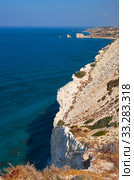 Petra of Romiou coast of the island as seen from the cliff viewpoint. Kouklia. Cyprus (2018 год). Стоковое фото, фотограф Сергей Пристяжнюк (Serg Zastavkin) / Фотобанк Лори