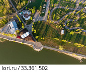 Top view of a area of the embankment of Taganrog city in a spring morning (2018 год). Стоковое фото, фотограф Олег Белов / Фотобанк Лори