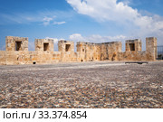 The roof of the Kolossi Castle surrounded by the battlements. Kolossi. Cyprus (2018 год). Стоковое фото, фотограф Сергей Пристяжнюк (Serg Zastavkin) / Фотобанк Лори