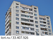 Шестнадцатиэтажный одноподъездный блочный жилой дом. Построен в 1978 году.  Первомайская улица, 5. Город Лосино-Петровский. Щелковский район. Московская область (2012 год). Редакционное фото, фотограф lana1501 / Фотобанк Лори