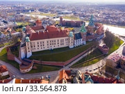 Aerial view of Wawel Hill with Castle complex, Krakow, Poland (2020 год). Стоковое фото, фотограф Яков Филимонов / Фотобанк Лори