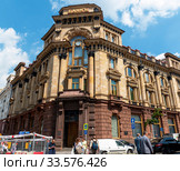 Здание Московского международного торгового банка ("Банк Москвы") , Москва (2019 год). Редакционное фото, фотограф Александр Щепин / Фотобанк Лори