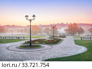 Туман в Царицыно (2018 год). Стоковое фото, фотограф Baturina Yuliya / Фотобанк Лори