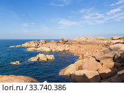 Перрос-Гирек (Perros-Guirec), Франция. Живописные скалы Берега розового гранита (Pink Granite Coast) (2017 год). Стоковое фото, фотограф Rokhin Valery / Фотобанк Лори
