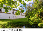 Church of St. John the Theologian in Nicolo-Vyazhishchsky monastery (2019 год). Стоковое фото, фотограф FotograFF / Фотобанк Лори