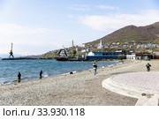 Траулер "Герои Даманского" у причала (2020 год). Стоковое фото, фотограф Алексей Шматков / Фотобанк Лори
