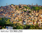Рио де Жанейро, Бразилия, вид на фавелу Морро да Провиденсия (Morro da Providencia) (2020 год). Стоковое фото, фотограф Галина Савина / Фотобанк Лори