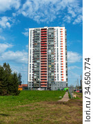 Современный жилой дом. Ириновский проспект, 32. Санкт-Петербург (2020 год). Стоковое фото, фотограф Александр Щепин / Фотобанк Лори