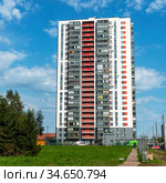 Современный жилой дом. Ириновский проспект, 32. Санкт-Петербург (2020 год). Стоковое фото, фотограф Александр Щепин / Фотобанк Лори