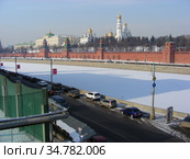 Кремль. Москва-река. Кремлевская набережная зимой (2009 год). Редакционное фото, фотограф lana1501 / Фотобанк Лори
