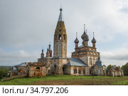 Старинный храмовый комплекс в селе Парское облачным сентябрьским днем. Ивановская область, Россия (2019 год). Стоковое фото, фотограф Виктор Карасев / Фотобанк Лори