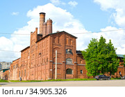 Старое здание пивоваренного завода (1877 год). Рыбинск, улица Рабочая, 48 (2018 год). Стоковое фото, фотограф Ирина Борсученко / Фотобанк Лори