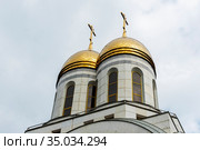 Купола часовни Святых благоверных князей Петра и Февронии Муромских. Калининград (2018 год). Стоковое фото, фотограф Александр Щепин / Фотобанк Лори