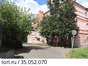 Территория учреждения ФКУ Т-2 УФСИН России по Владимирской области - бывшая тюрьма "Владимирский централ" (2020 год). Редакционное фото, фотограф Светлана Ясинская / Фотобанк Лори