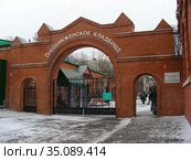 Преображенское кладбище. Улица Преображенский Вал, 17а. Город Москва. Россия (2011 год). Редакционное фото, фотограф lana1501 / Фотобанк Лори