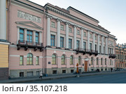 Особняк Лаваль, входящий в комплекс зданий Конституционного суда РФ, Санкт-Петербург (2020 год). Редакционное фото, фотограф Валентина Качалова / Фотобанк Лори