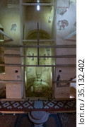Church of the Transfiguration of the Savior, Niche and pylons in the central part of the temple, wall paintings, archaeological artifacts. Стоковое фото, фотограф Олег Иванов / Фотобанк Лори